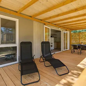  Camping Adriamar Mobile Homes In Park